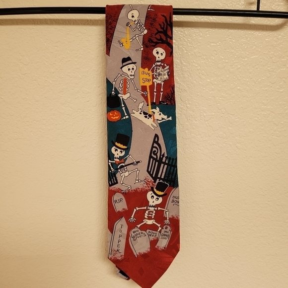 Hallmark Celebrations Skeleton Print Tie - Picture 1 of 4